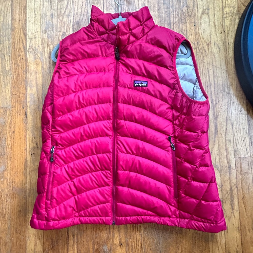 Like new Patagonia Puff vest pink !
